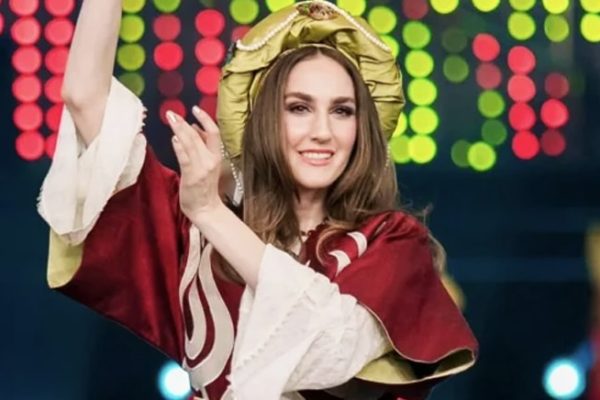 İdil Bilgen, Miss World Yarışması İçin Hindistan’da Türkiye’yi Temsil Ediyor